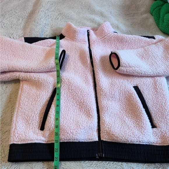 WOMANS UNDER ARMOUR TEDDY JACKET-XLARGE - Picture 3 of 6